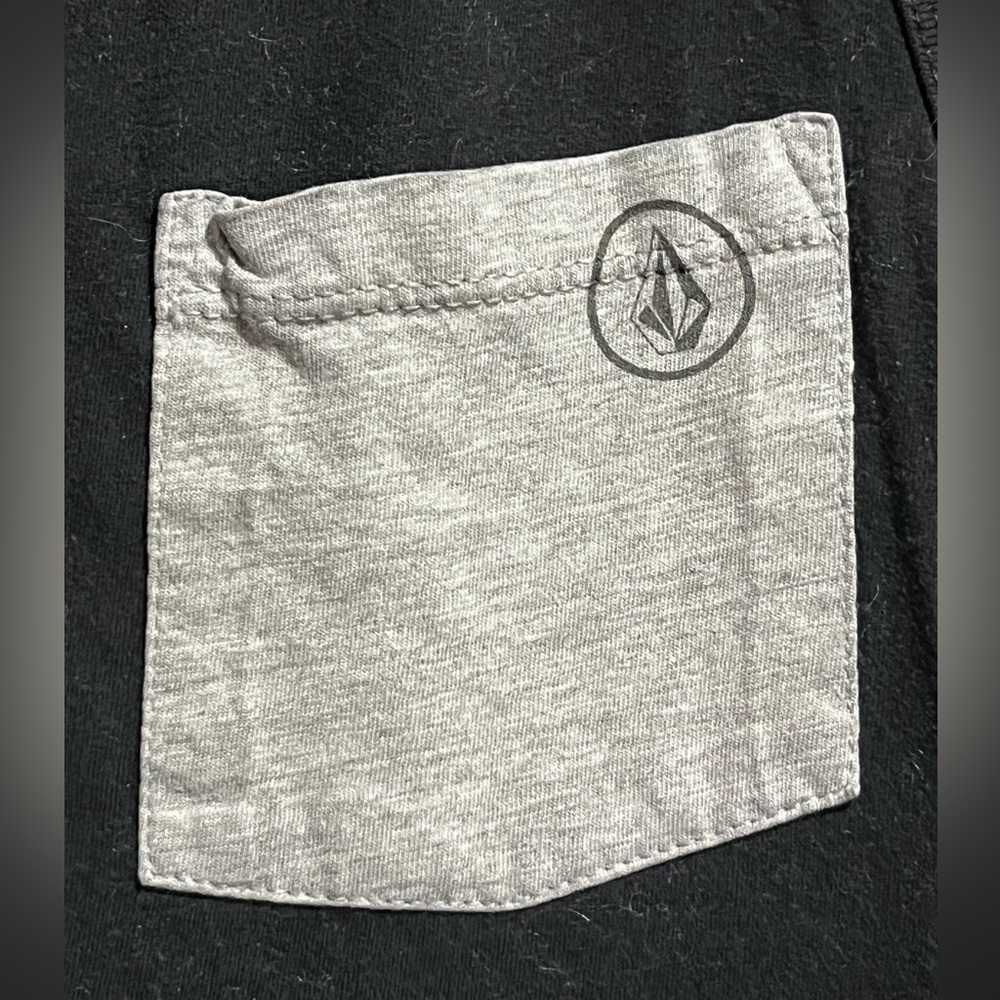 Volcom Tank - Picture 3 of 4